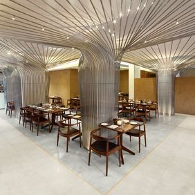 Resturant dining area with neutral coloured flooring