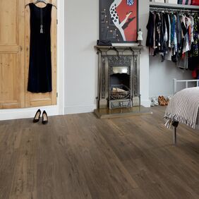 Bedroom, Bed, clothes rain, fireplace, oak flooring 