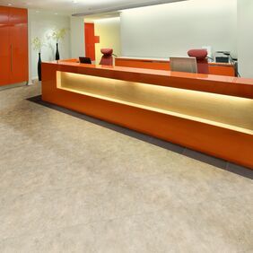 Reception, commercial, computers 