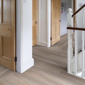 TLC Original in Sun Blushed Oak laid in a landing