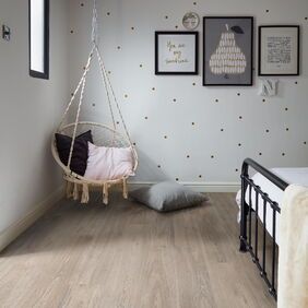 TLC Original in Henley Oak laid in a bedroom
