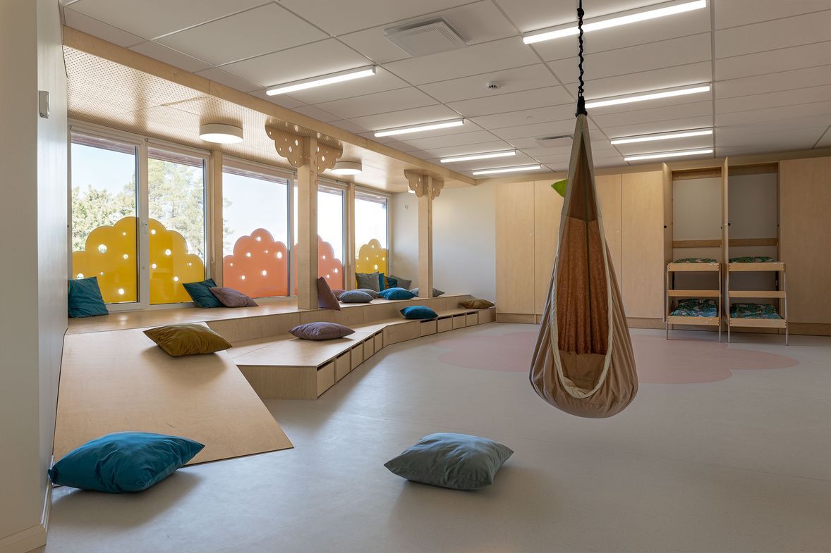 Kindergarten Viiratsi Palettone Polyflor Vinyl Case Study 