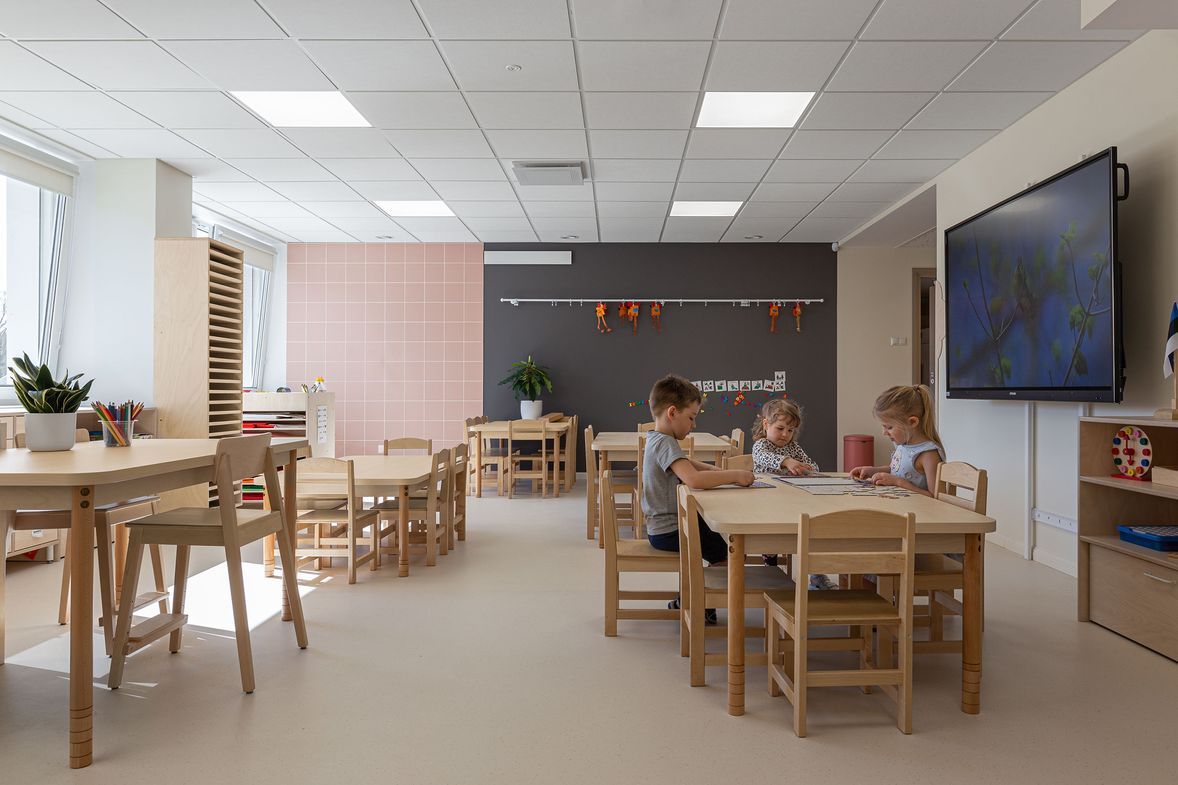 Kindergarten Viiratsi Palettone Polyflor Vinyl Case Study 