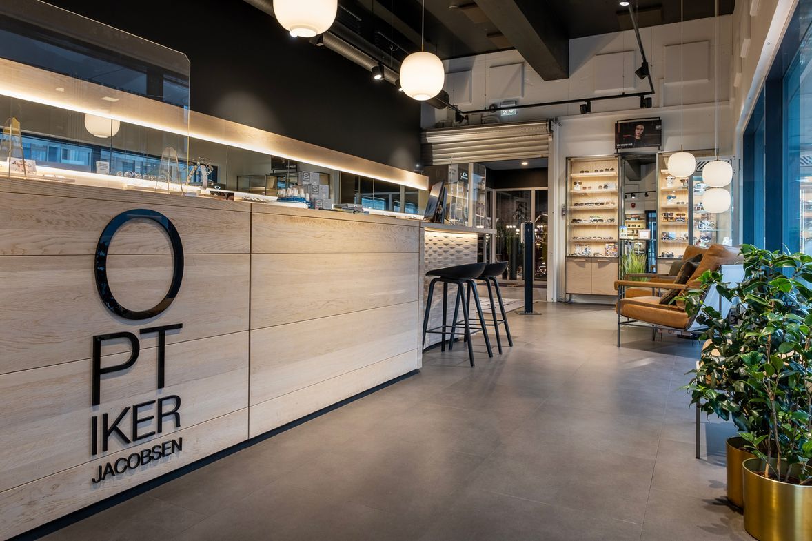 Polyflor Vinyl Flooring for Optiker Jacobsen