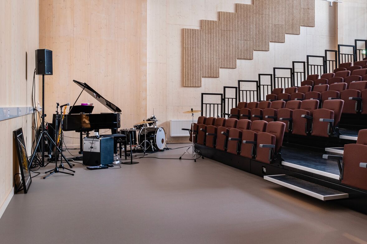 Svalbard Folkehøgskole Polyflor Vinyl Flooring Case Study