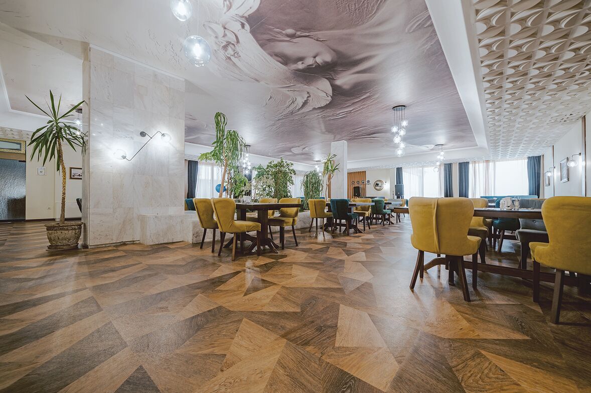 The Palace Balneo & Spa Hotel, Bulgaria - Polyflor Flooring 