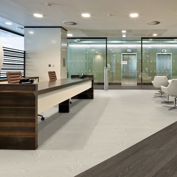 Reception area, welcome, lifts 